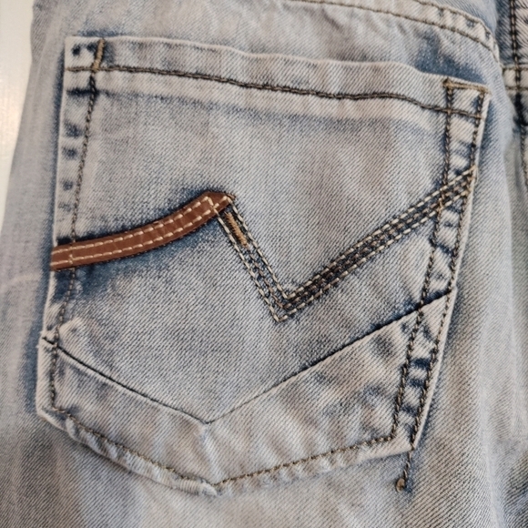 CJ Black acid wash destructed mens jeans size 32/34 from Rue21 - Picture 4 of 9